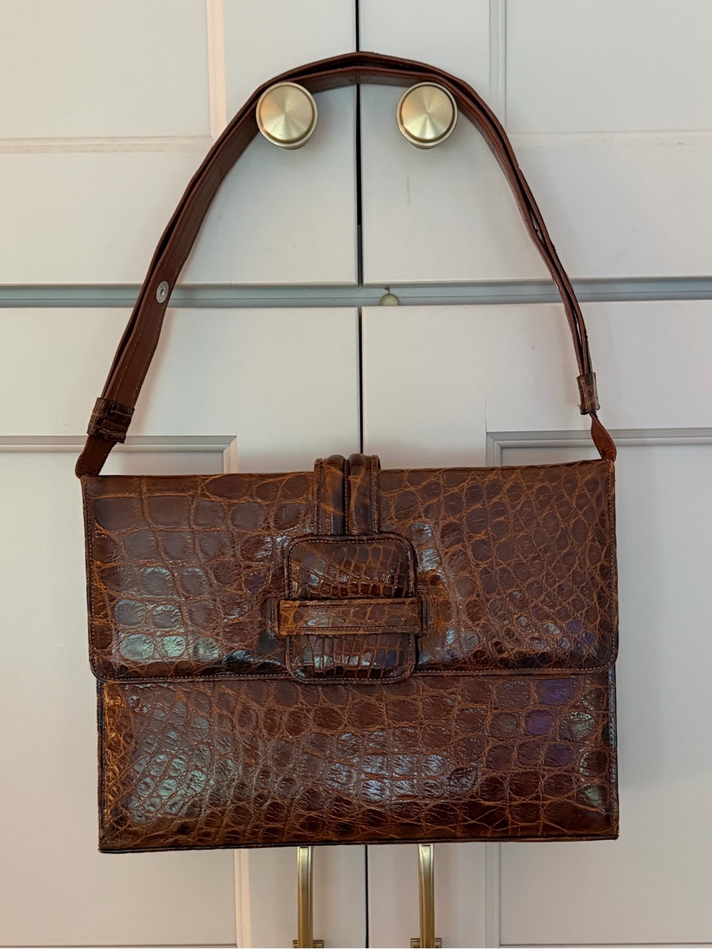 Vintage Croc-Embossed Brown Shoulder Bag